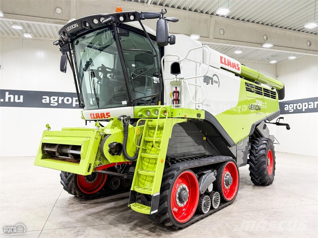 CLAAS Lexion 780TT 4WD 10,8 m V1080 vágóasztal, szállító Combine harvesters