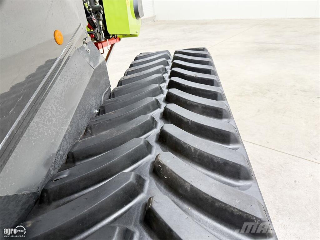 CLAAS Lexion 780TT 4WD 10,8 m V1080 vágóasztal, szállító Combine harvesters
