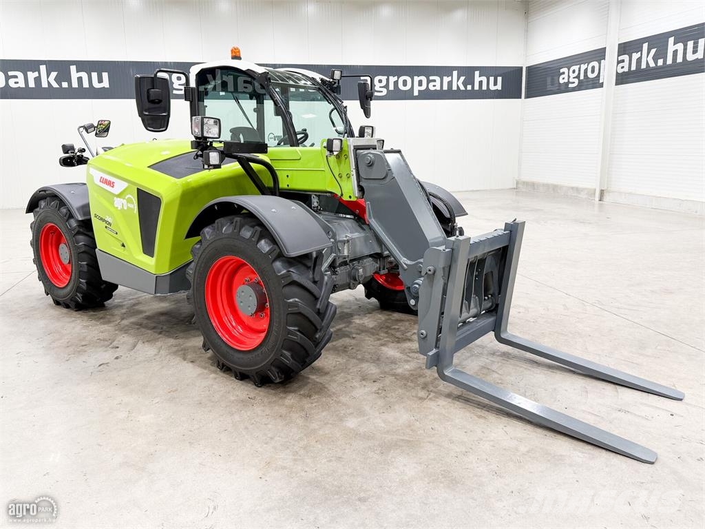 CLAAS Scorpion 741 VariPower 7 m emelés, 4.100 kg teherb Συστήματα τηλεχειρισμού για τη γεωργία