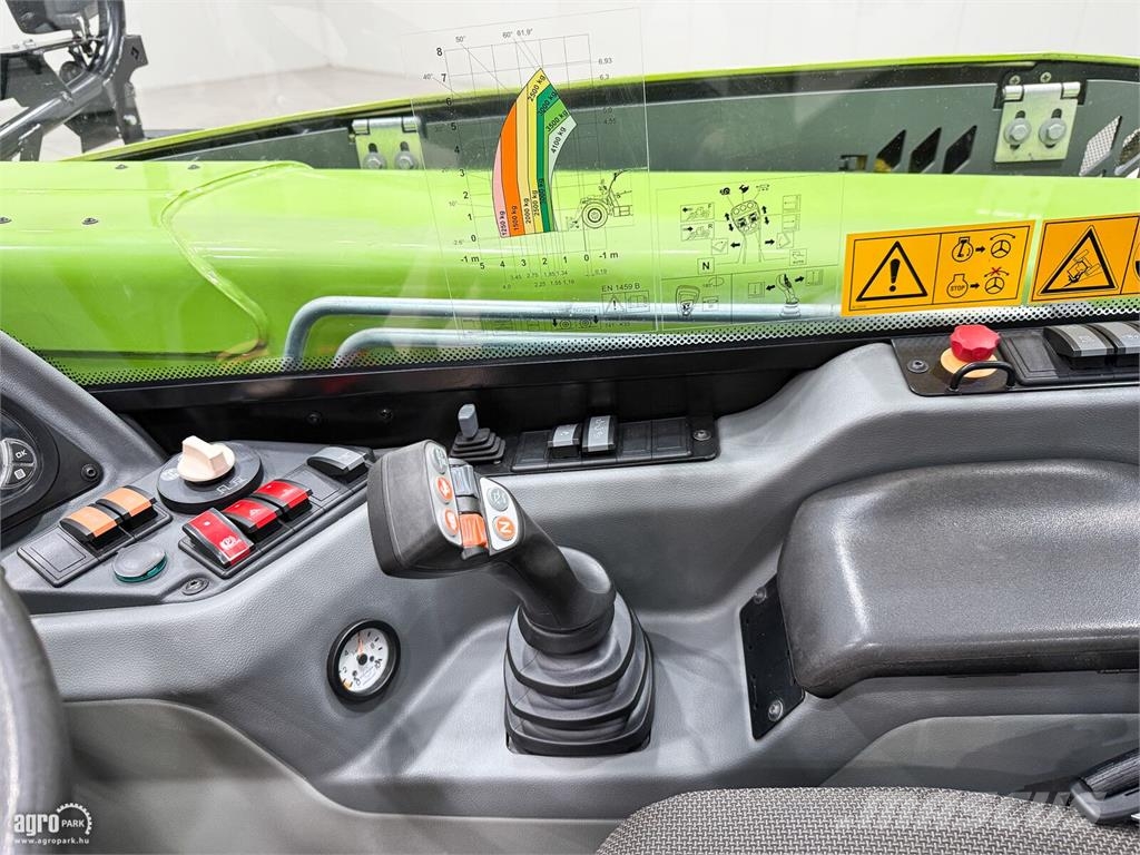 CLAAS Scorpion 741 VariPower 7 m emelés, 4.100 kg teherb Συστήματα τηλεχειρισμού για τη γεωργία