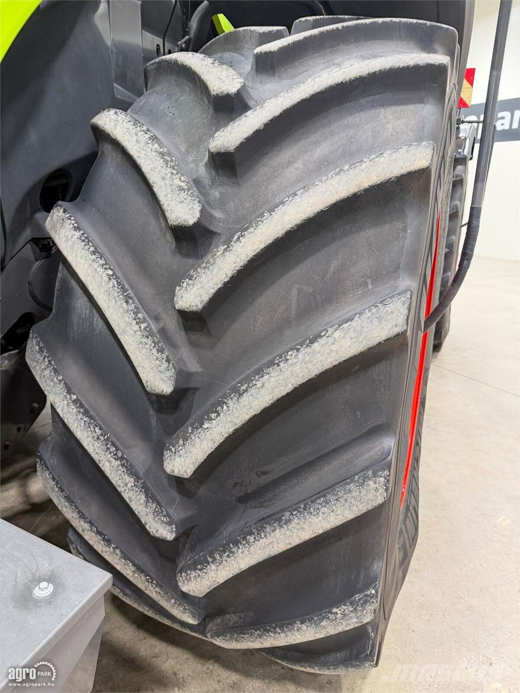 CLAAS Xerion 5000 ZF 50 km/h, rugózott fülke, RTK S10, l Tractors