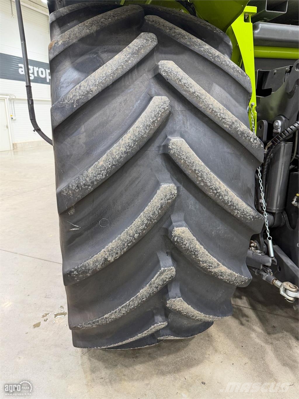 CLAAS Xerion 5000 ZF 50 km/h, rugózott fülke, RTK S10, l Tractors
