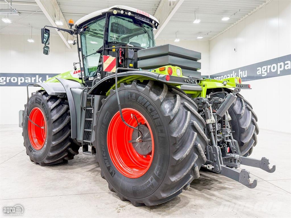 CLAAS Xerion 5000 ZF 50 km/h, rugózott fülke, RTK S10, l Tractors