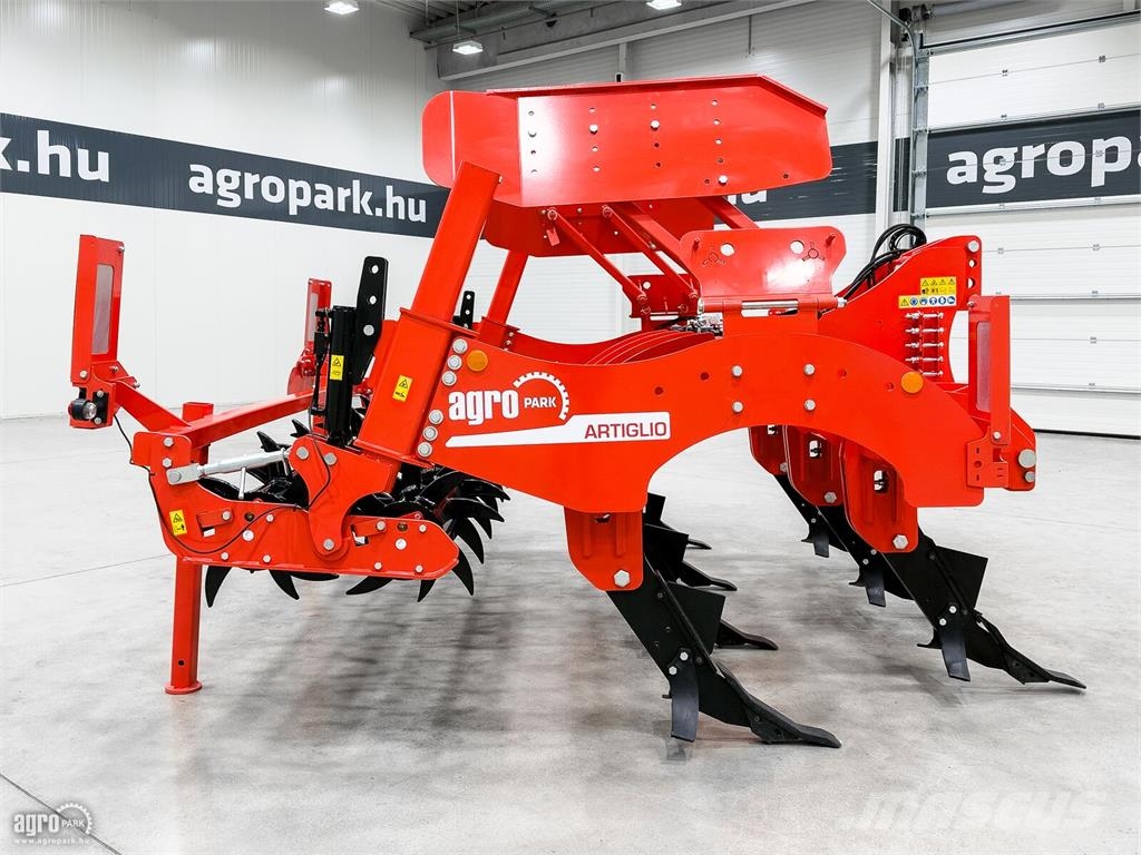 Gaspardo Artiglio 300/7 7 késes, 3 m széles, 55 cm munkamél خداشات