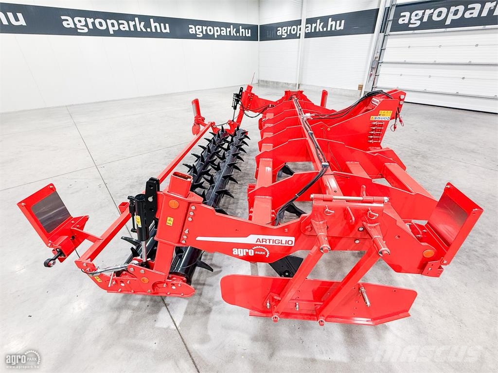 Gaspardo Artiglio 400/7 7 késes, 4 m széles, 55 cm munkamél Escarificadoras