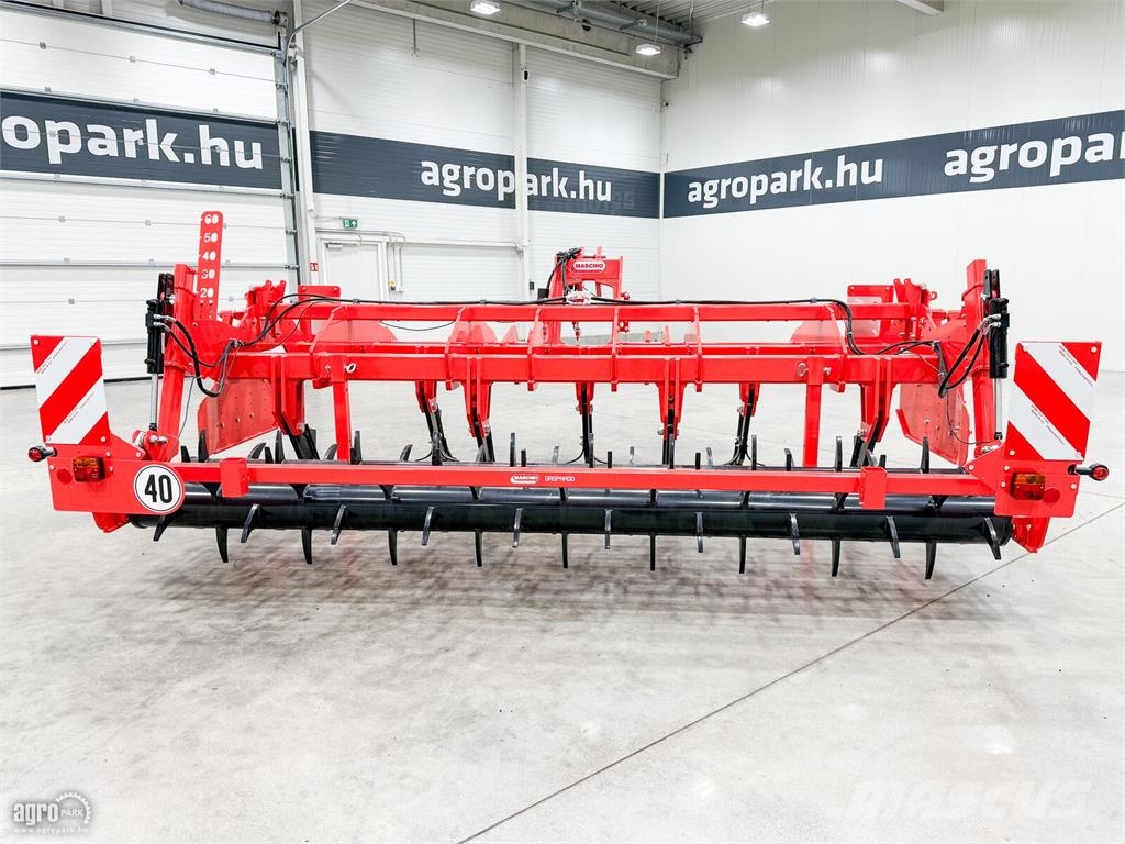 Gaspardo Artiglio 400/7 7 késes, 4 m széles, 55 cm munkamél Escarificadoras