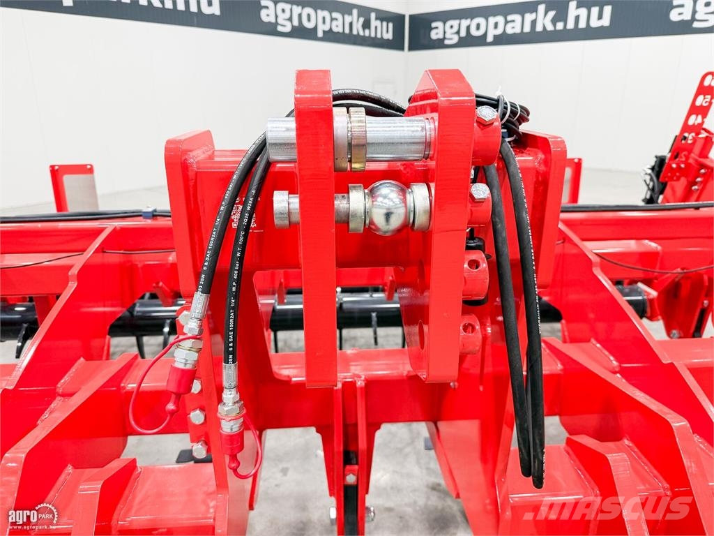 Gaspardo Artiglio 400/7 7 késes, 4 m széles, 55 cm munkamél Escarificadoras