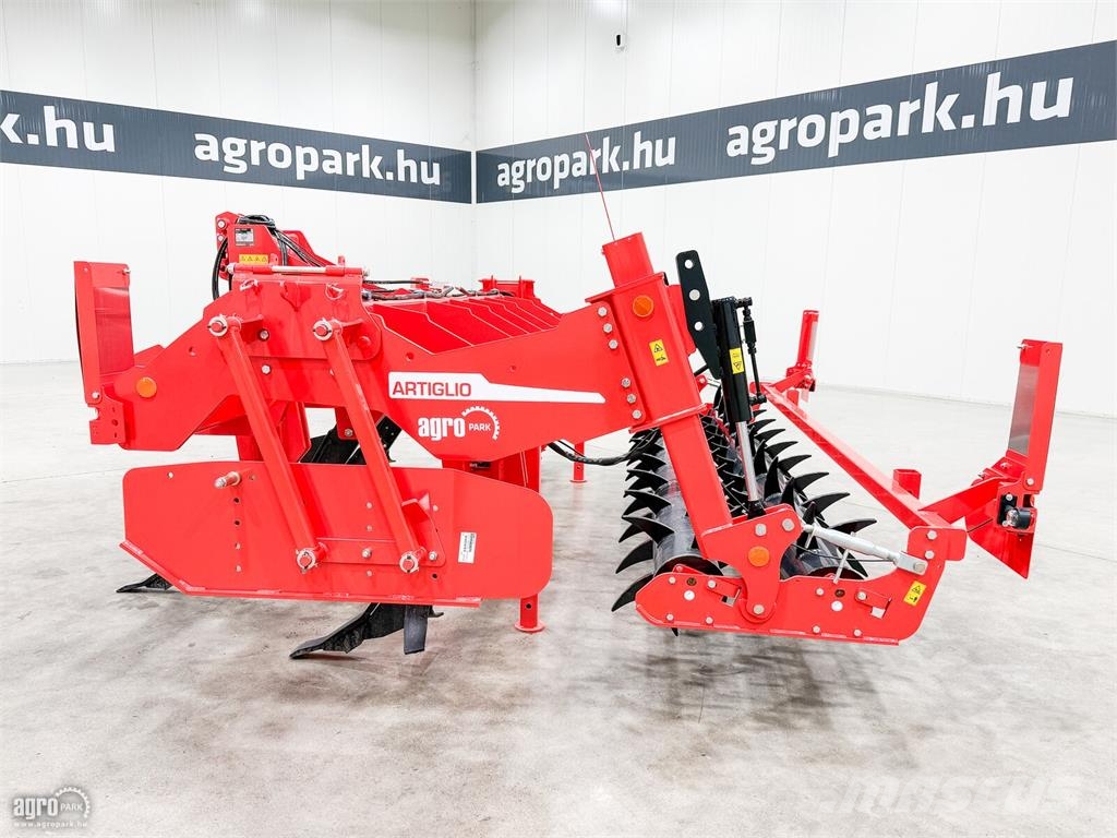 Gaspardo Artiglio 400/7 7 késes, 4 m széles, 55 cm munkamél Escarificadoras