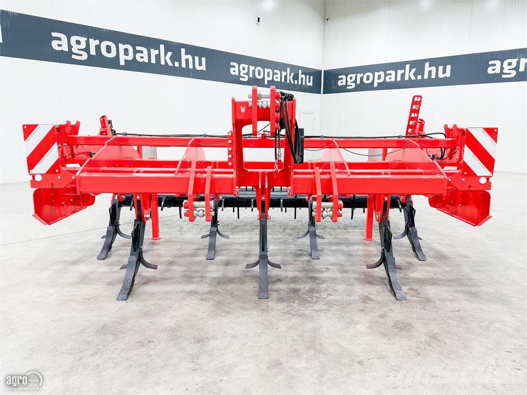 Gaspardo Artiglio 400/7 7 késes, 4 m széles, 55 cm munkamél Escarificadoras