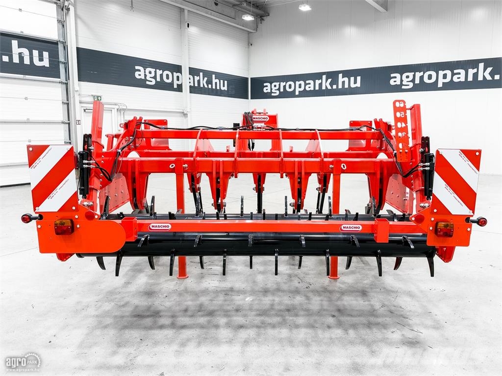 Gaspardo Artiglio Magnum 300/7 7 késes, 3 m széles, 70 cm m خداشات