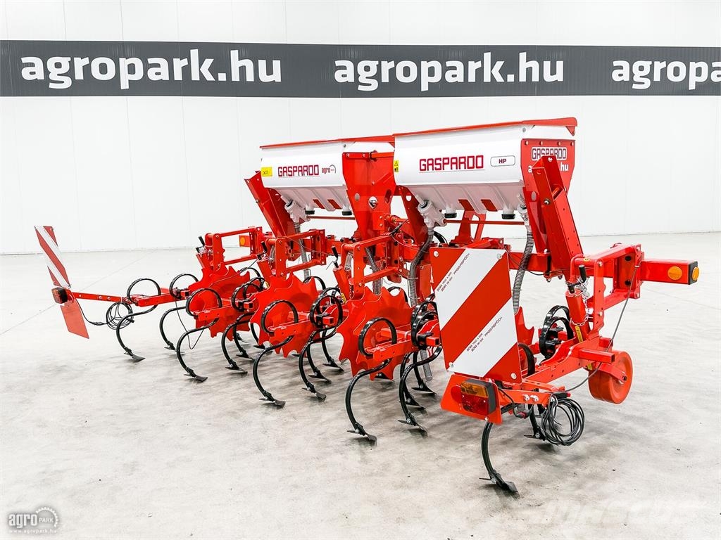 Gaspardo HP4 4 soros sorközművelő, 2 x 160 l műtrágyatartál Cultivatoare