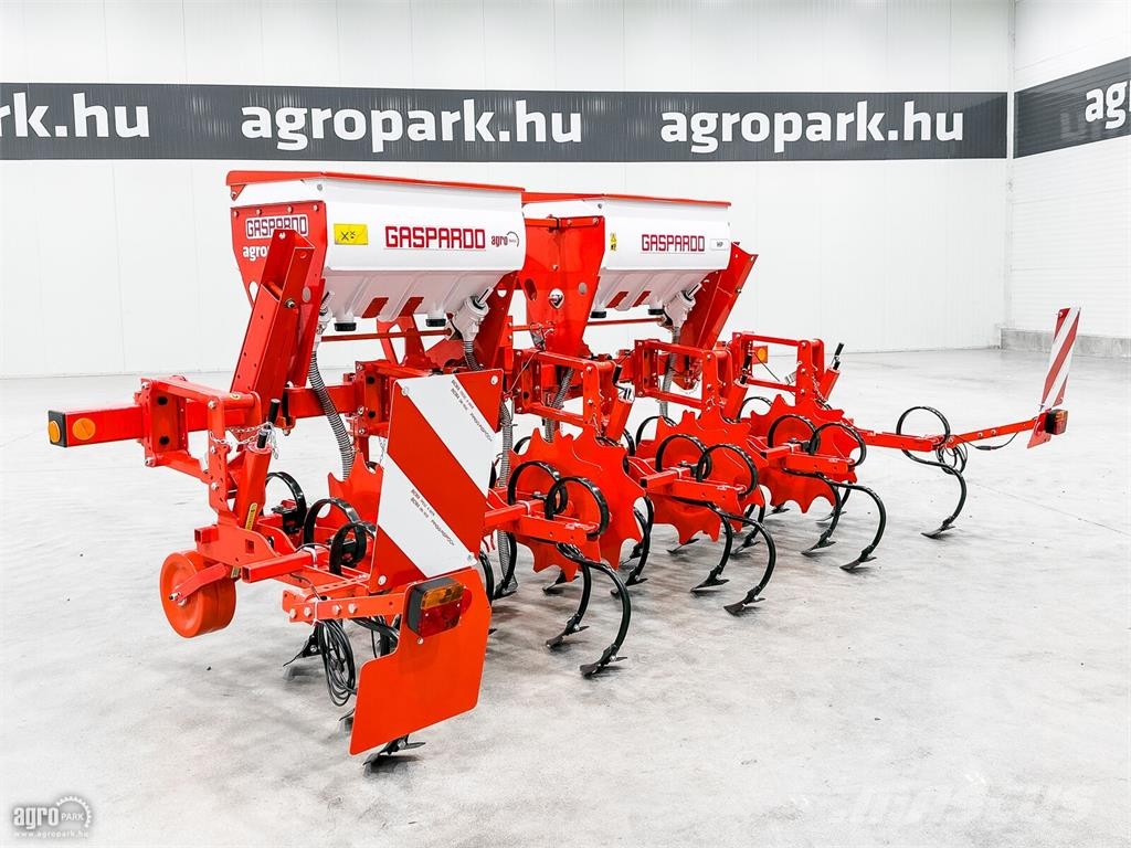 Gaspardo HP4 4 soros sorközművelő, 2 x 160 l műtrágyatartál Cultivatoare