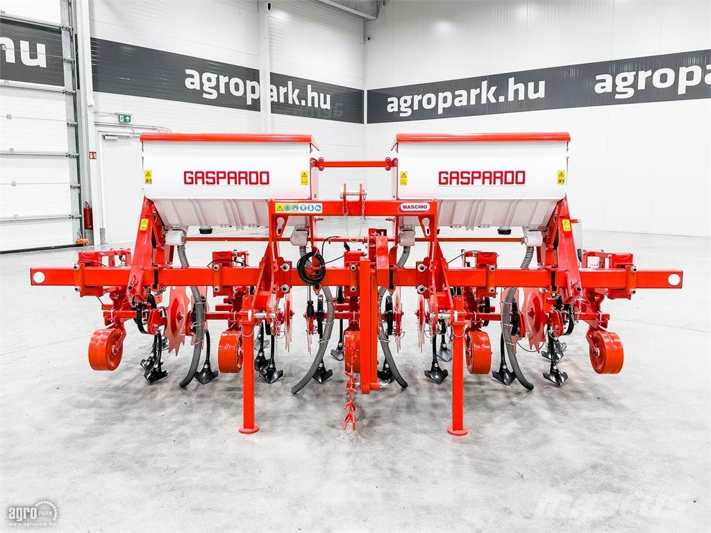 Gaspardo HP4 4 soros sorközművelő, 2 x 160 l műtrágyatartál Cultivatoare