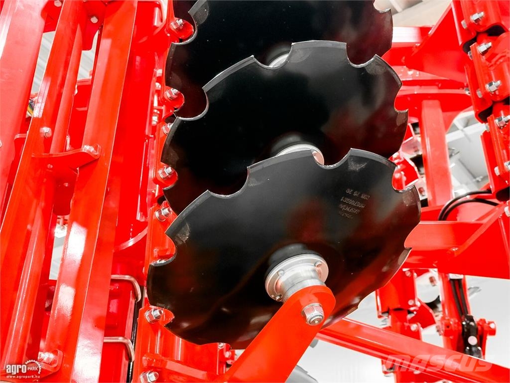 Gaspardo Veloce T 700 7m-es tárcsa, könnyű tárcsás borona,  Disku lobītāji/ecēšas