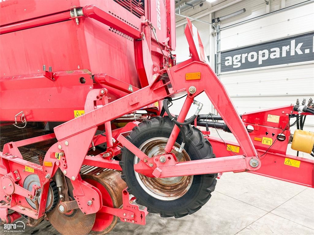 Grimme SE 150-60 vontatott burgonya betakarítógép, 757 he Πατατοεξαγωγέας