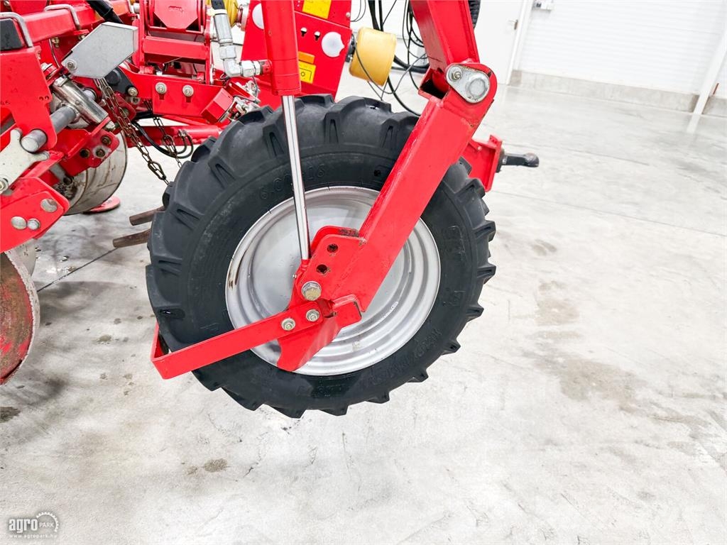 Grimme SE 260 vontatott burgonya betakarítógép, C50 monit حفارات وحصادات البطاطس