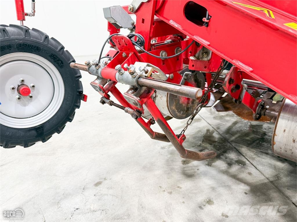 Grimme SE 260 vontatott burgonya betakarítógép, C50 monit حفارات وحصادات البطاطس