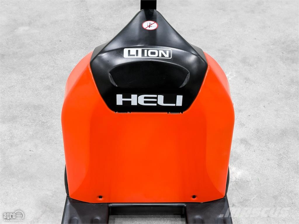 Heli 1,5 t raklapemelő Käyden ajettavat pinoamistrukit