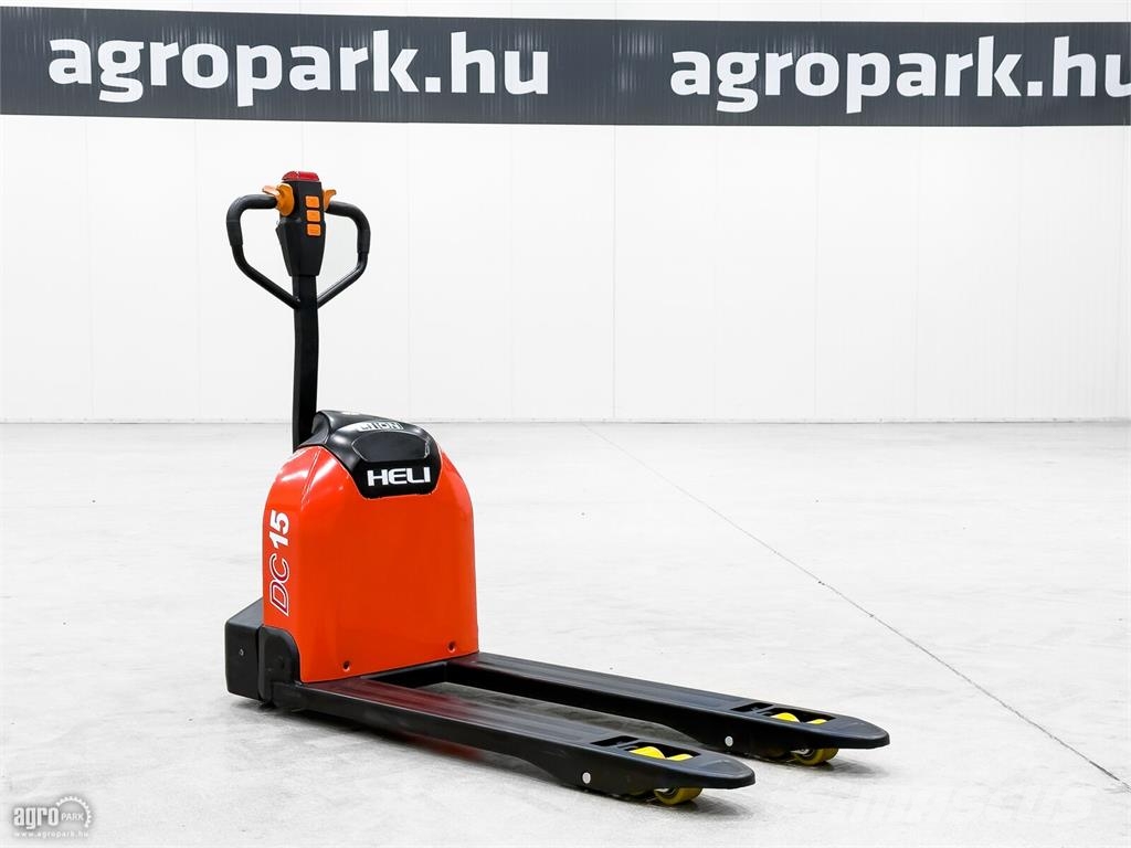 Heli 1,5 t raklapemelő Käyden ajettavat pinoamistrukit