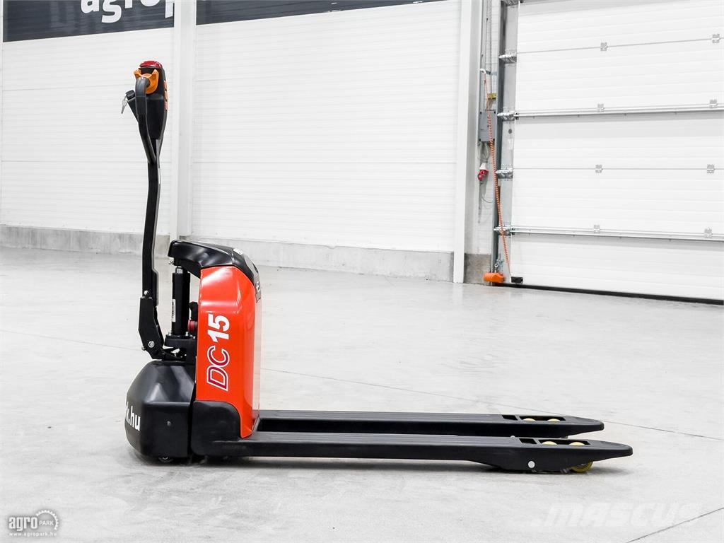 Heli 1,5 t raklapemelő Käyden ajettavat pinoamistrukit