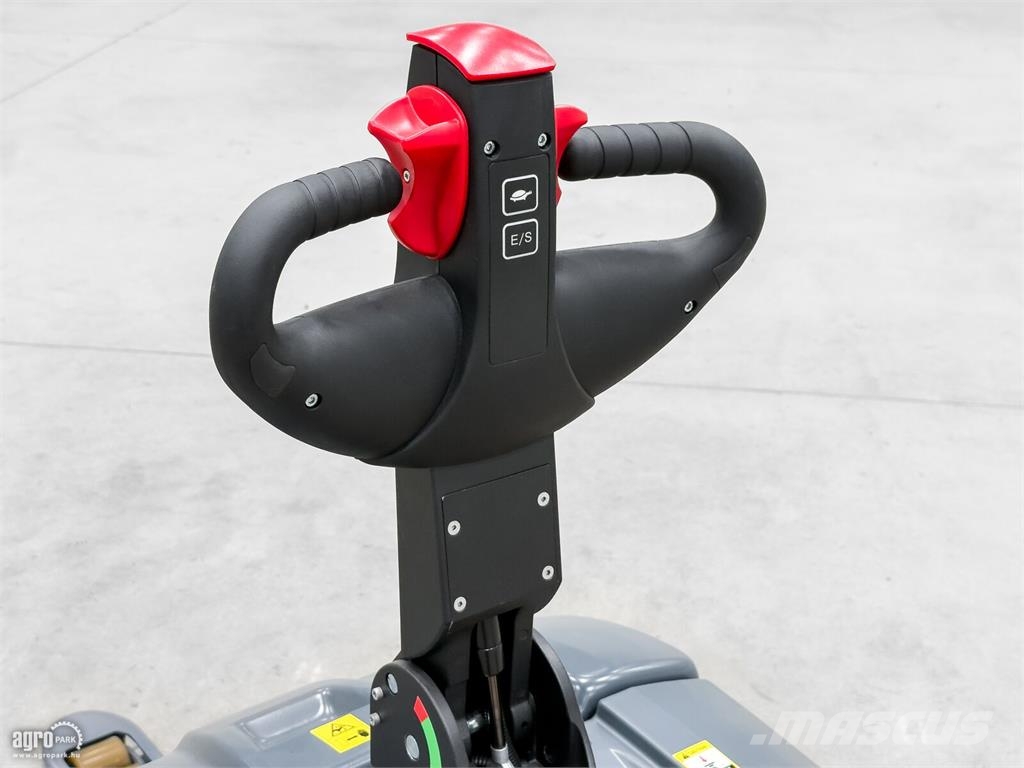 Heli 2,5 t raklapemelő 보행식 리치 지게차
