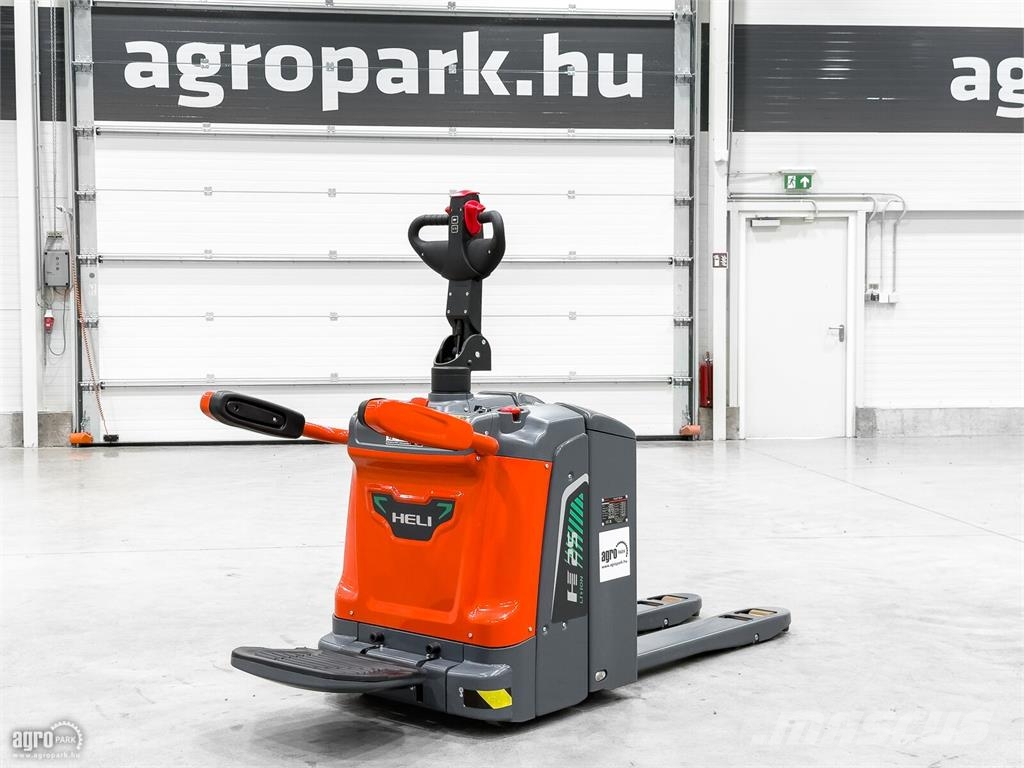 Heli 2,5 t raklapemelő 보행식 리치 지게차