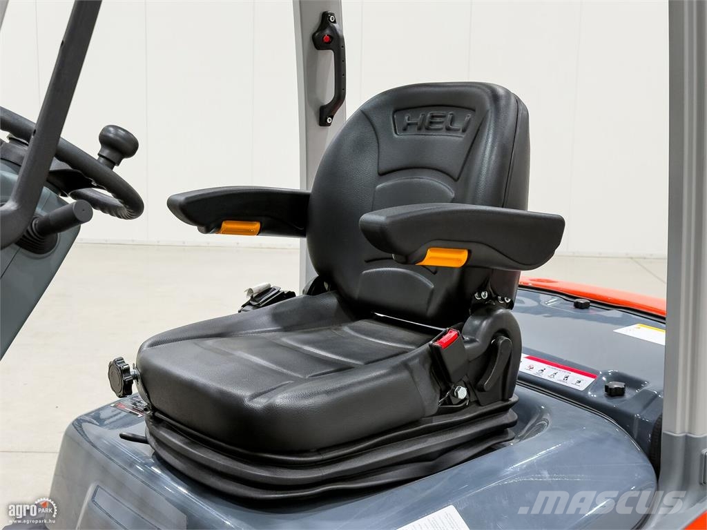 Heli G3 2,5 tonnás Dízel targonca 3,3 méteres emeléssel Dīzeļa autoiekrāvēji