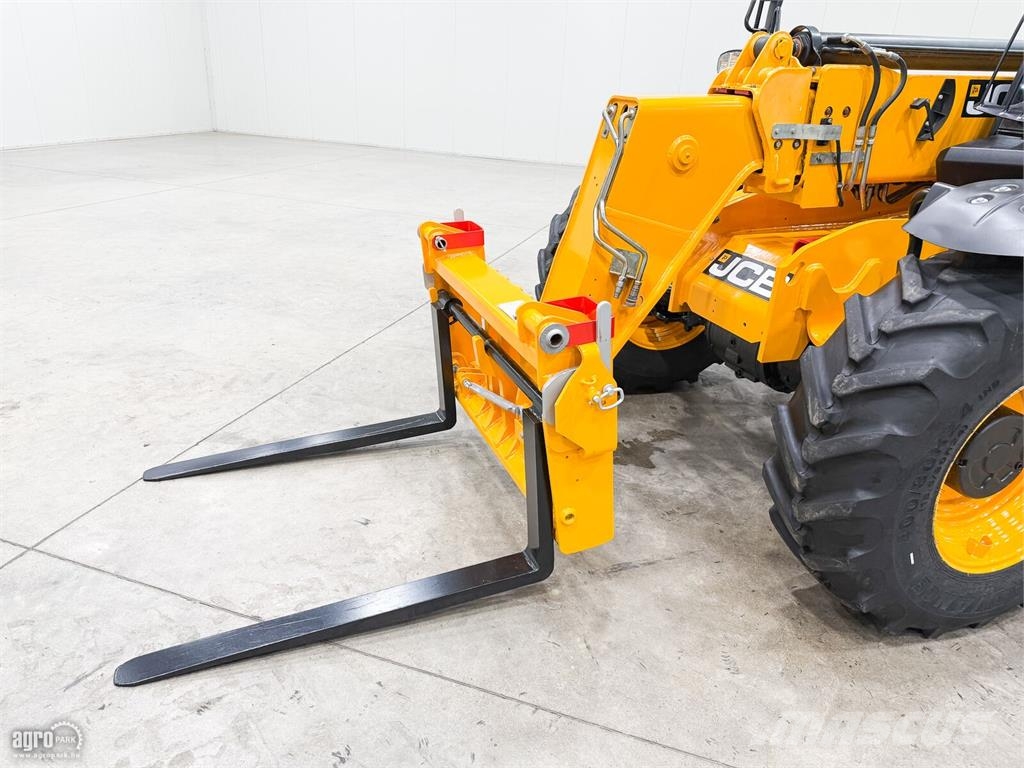 JCB 535-95 9,5 m emelési magasság, 3.500kg teherbírás, Manipulatoare agricole