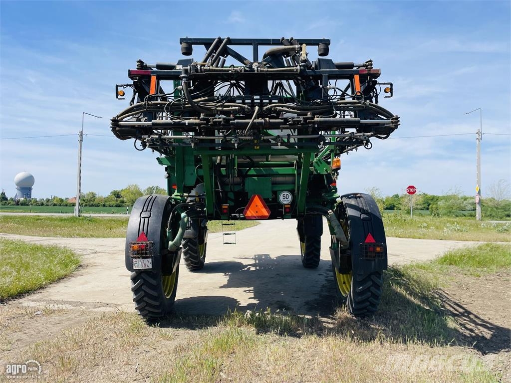 John Deere 4830 Selbstfahrende Sprühgeräte