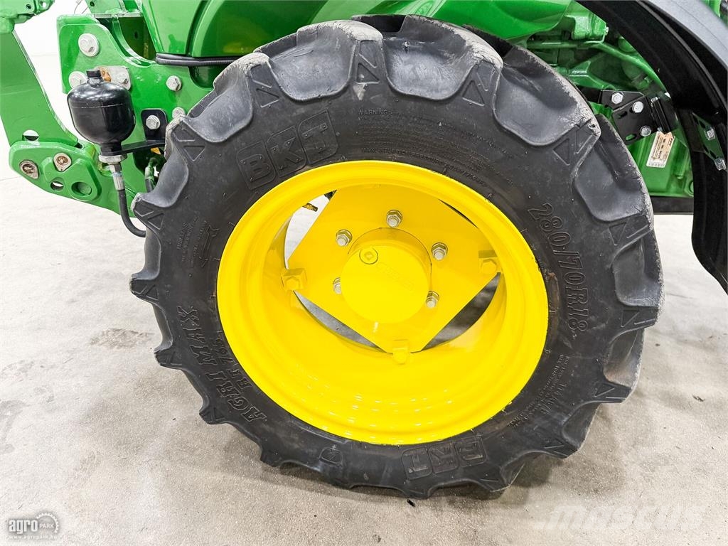 John Deere 5105GN 24/12 elektrohidraulikus Hi-Lo váltó, 40 km Trattori