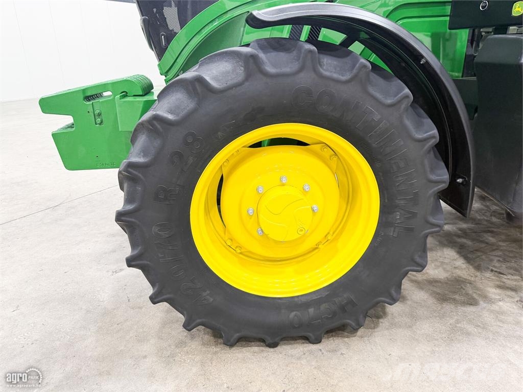 John Deere 6125M PowerQuad Plus 40 km/h váltó, rugózott híd, Traktoren