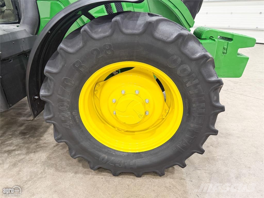 John Deere 6125M PowerQuad Plus 40 km/h váltó, rugózott híd, Traktoren