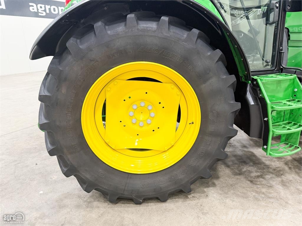 John Deere 6125M PowerQuad Plus 40 km/h váltó, rugózott híd, Traktoren