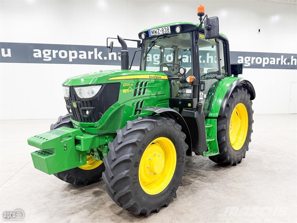 John Deere 6125M PowerQuad Plus 40 km/h váltó, rugózott híd, Traktoren