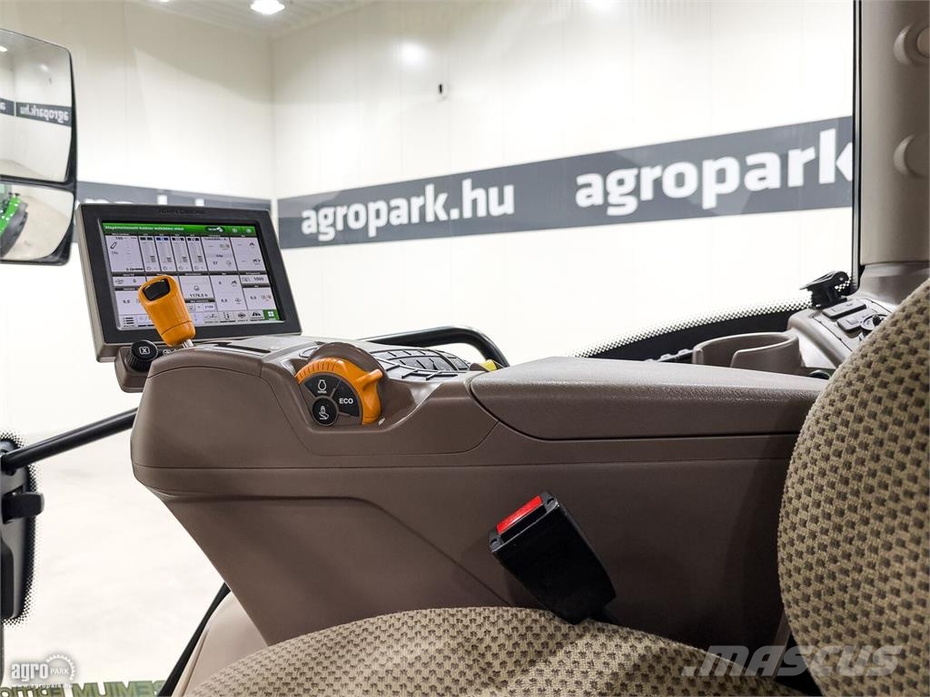 John Deere 6130R Traktorer