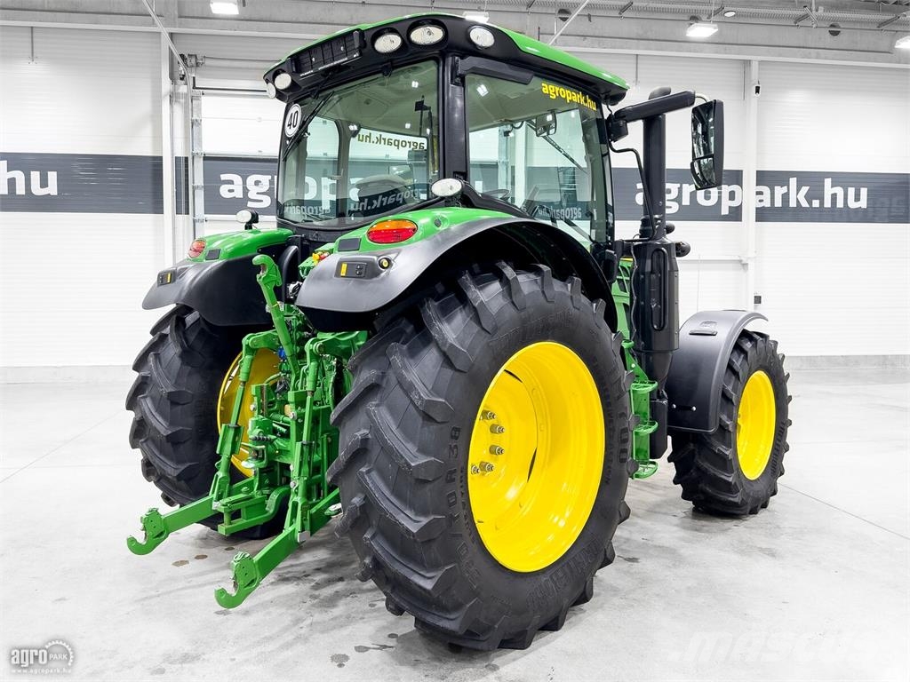 John Deere 6130R Traktorer