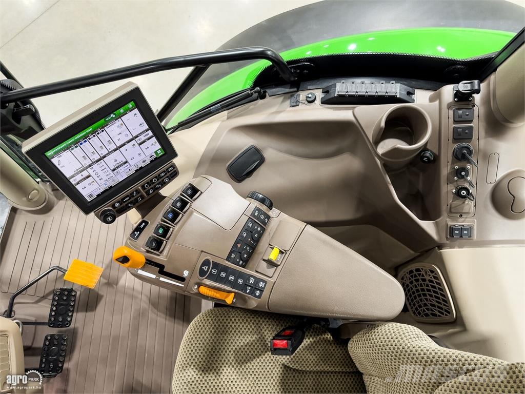 John Deere 6130R Traktorer