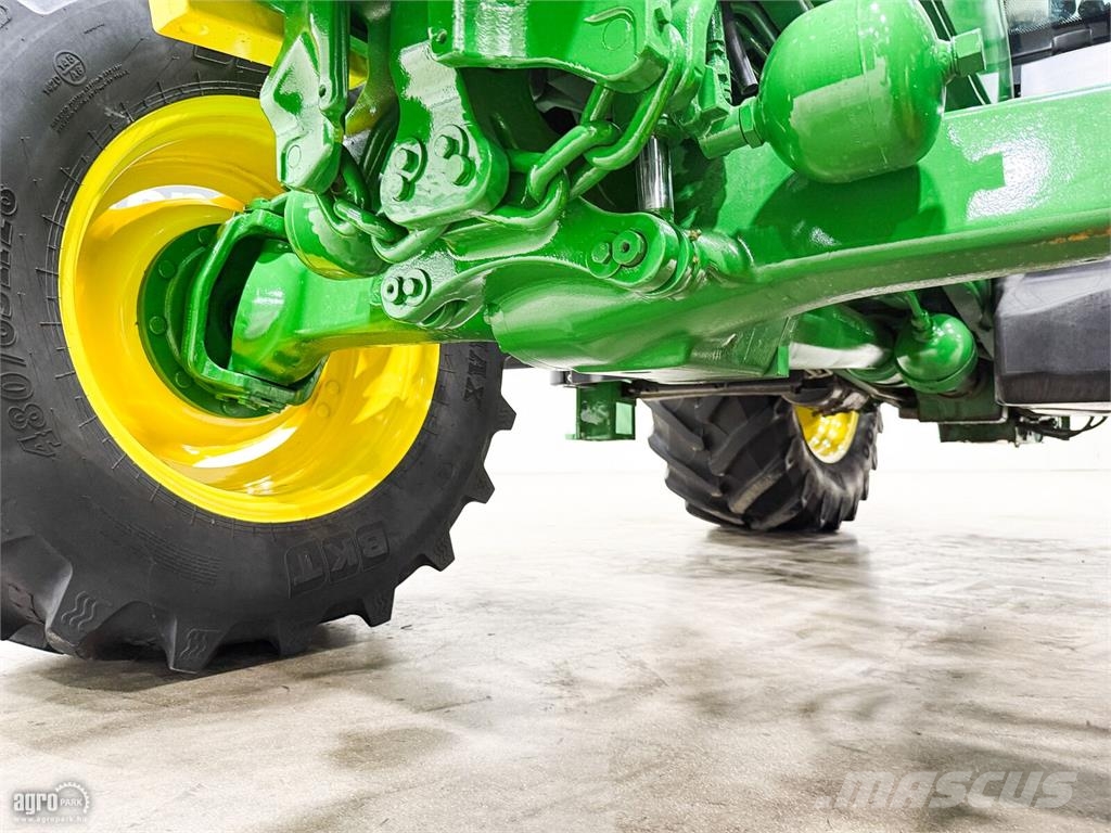 John Deere 6150R AutoQuad Plus 20/20 50 km/h váltó, rugózott الجرارات