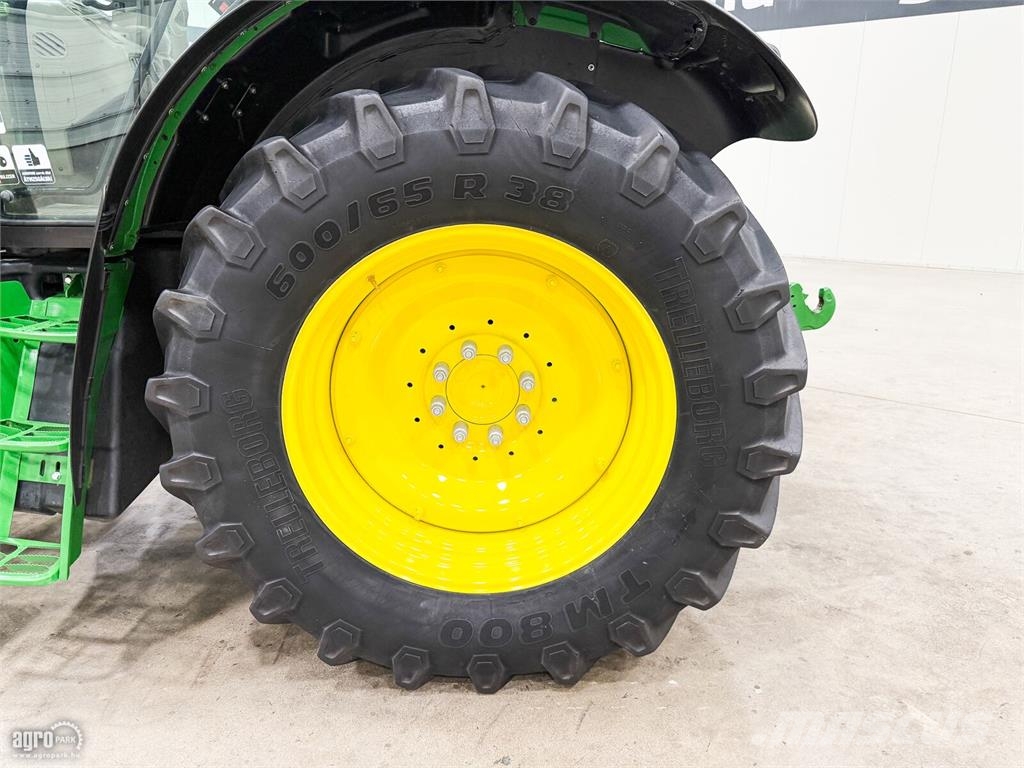 John Deere 6150R AutoQuad Plus 20/20 50 km/h váltó, rugózott الجرارات