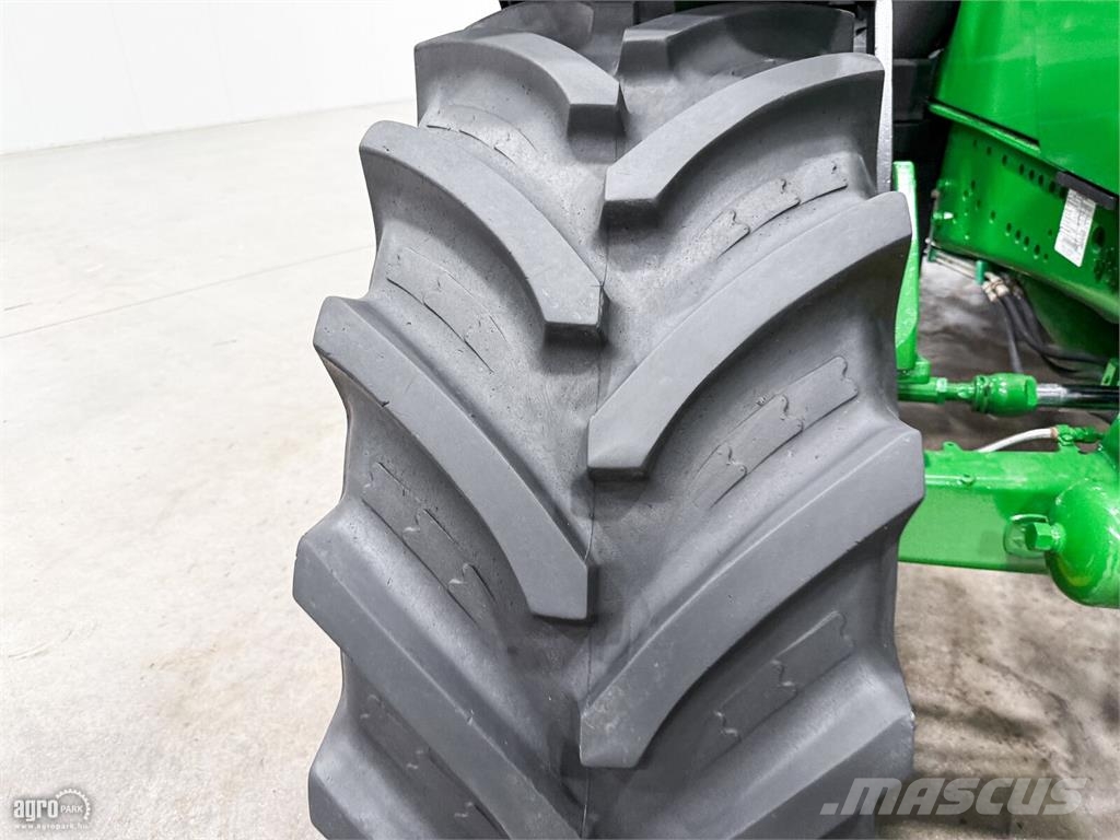 John Deere 6150R AutoQuad Plus 20/20 50 km/h váltó, rugózott الجرارات