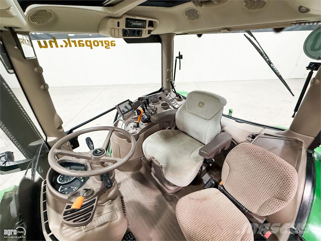 John Deere 6150R AutoQuad Plus 20/20 50 km/h váltó, rugózott الجرارات