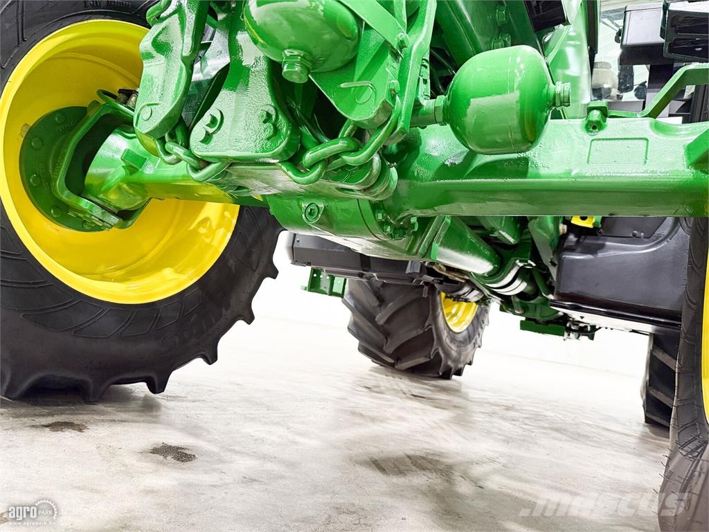 John Deere 6155R DirectDrive 24/24 50km/h váltó, rugózott híd Traktoriai