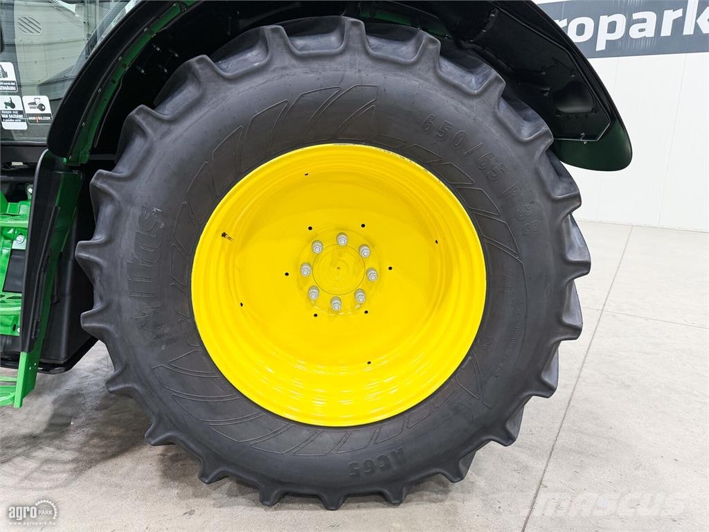 John Deere 6155R DirectDrive 24/24 50km/h váltó, rugózott híd Traktoriai