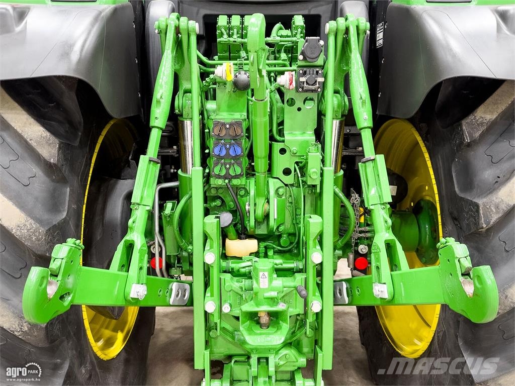 John Deere 6155R DirectDrive 24/24 50km/h váltó, rugózott híd Tractoren