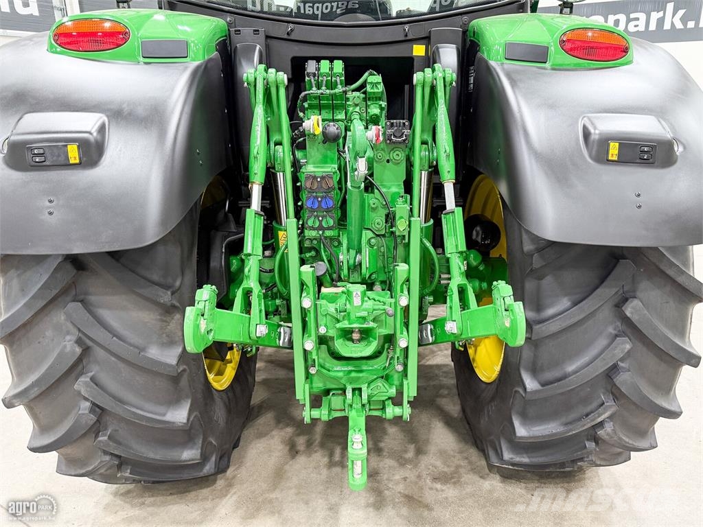 John Deere 6155R DirectDrive 24/24 50km/h váltó, rugózott híd Traktoriai