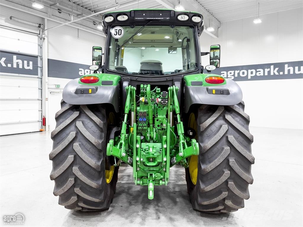 John Deere 6155R traktor, DirectDrive 50 km/h, rugózott híd,  Tractores