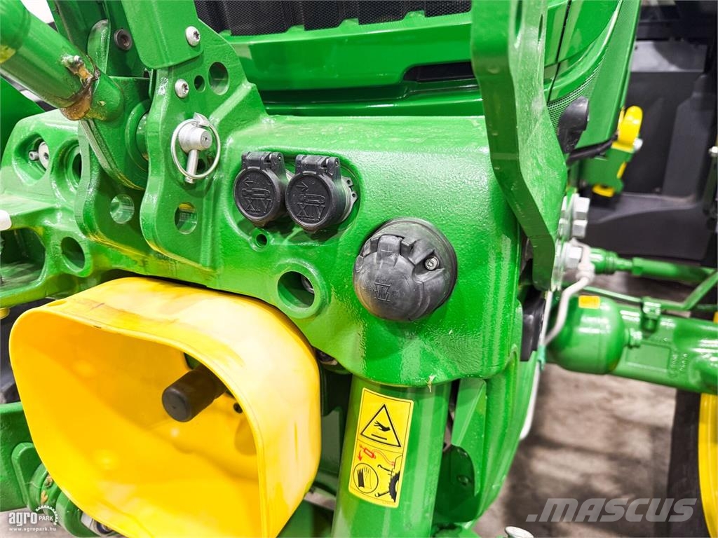 John Deere 6195R DirectDrive 24/24 50 km/h váltó, rugózott hí Traktori