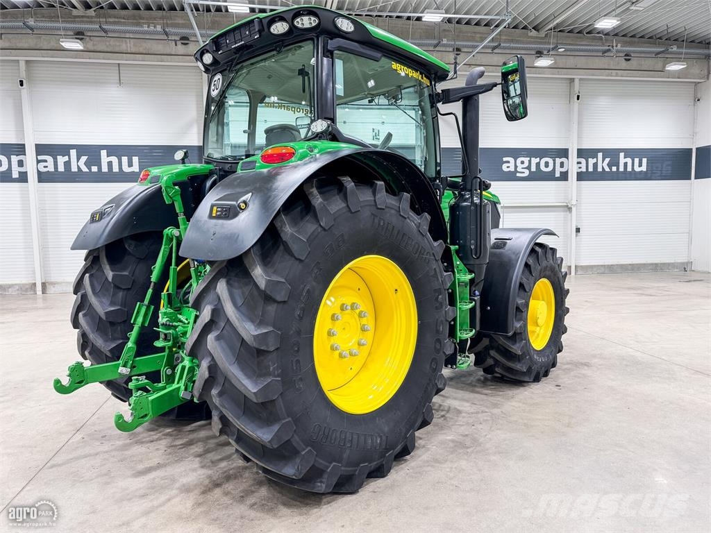 John Deere 6215R AutoPowr IVT 50 km/h váltó, rugózott híd, ru Traktori