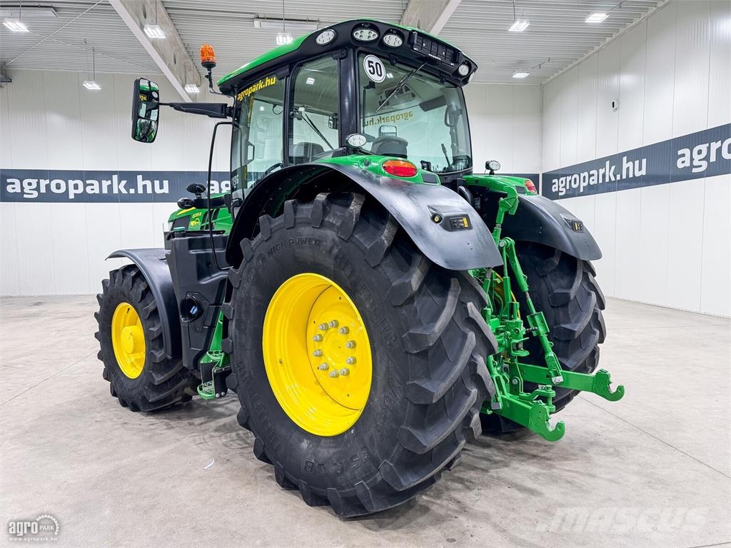 John Deere 6215R AutoPowr IVT 50 km/h váltó, rugózott híd, ru Traktori