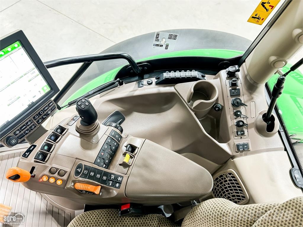 John Deere 6215R DirectDrive Eco 24/24 50 km/h váltó, rugózot Traktori